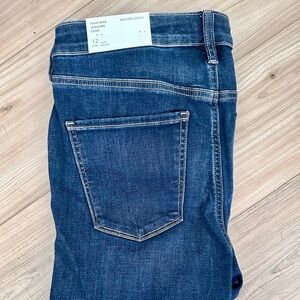 NWT American Eagle Outfitters High Rise Jeans